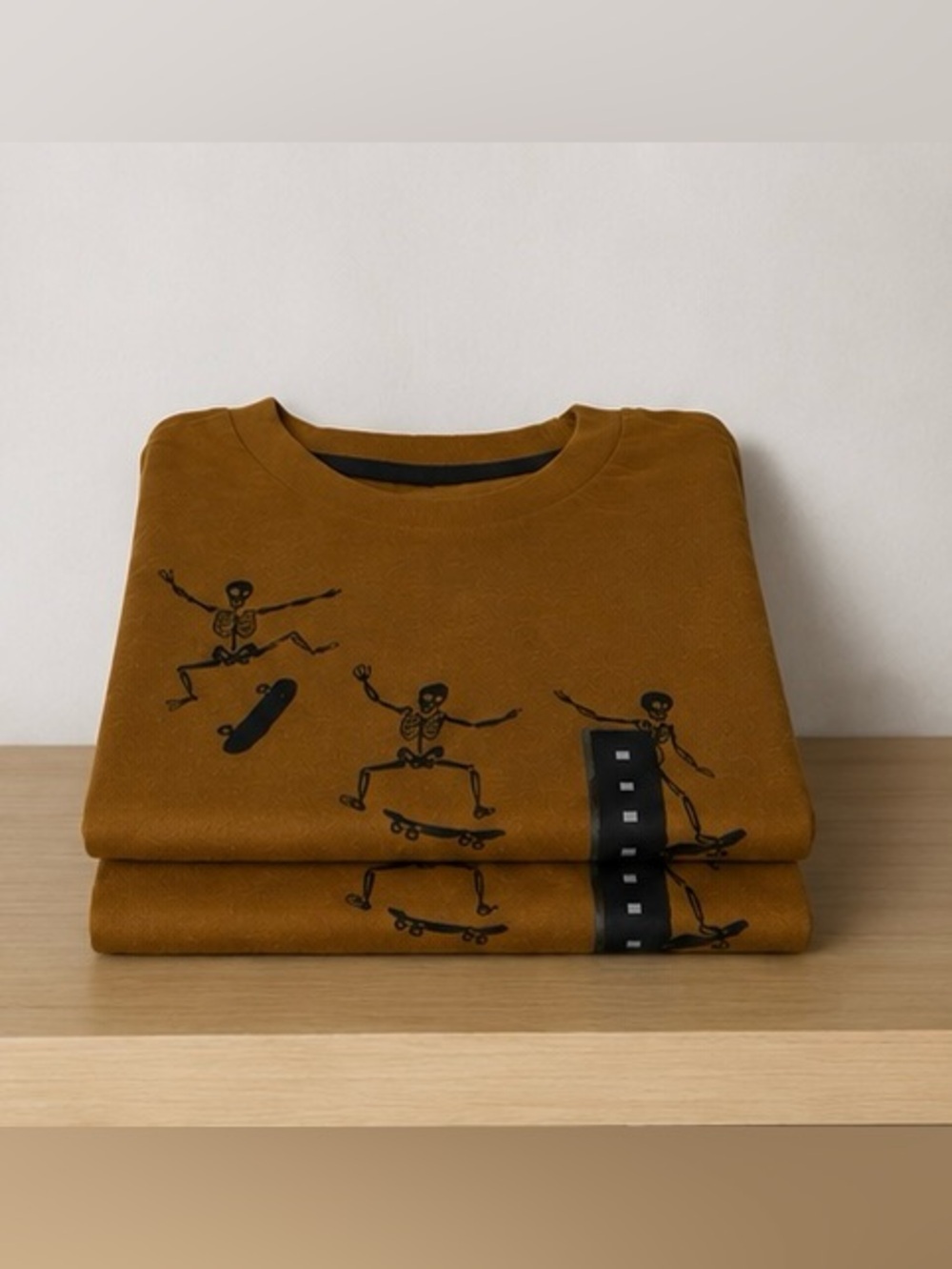 Boy Size 8/10 Long Sleeve Skateboard Skeleton Graphic Shirt Brown Halloween Fall - Picture 2 of 10